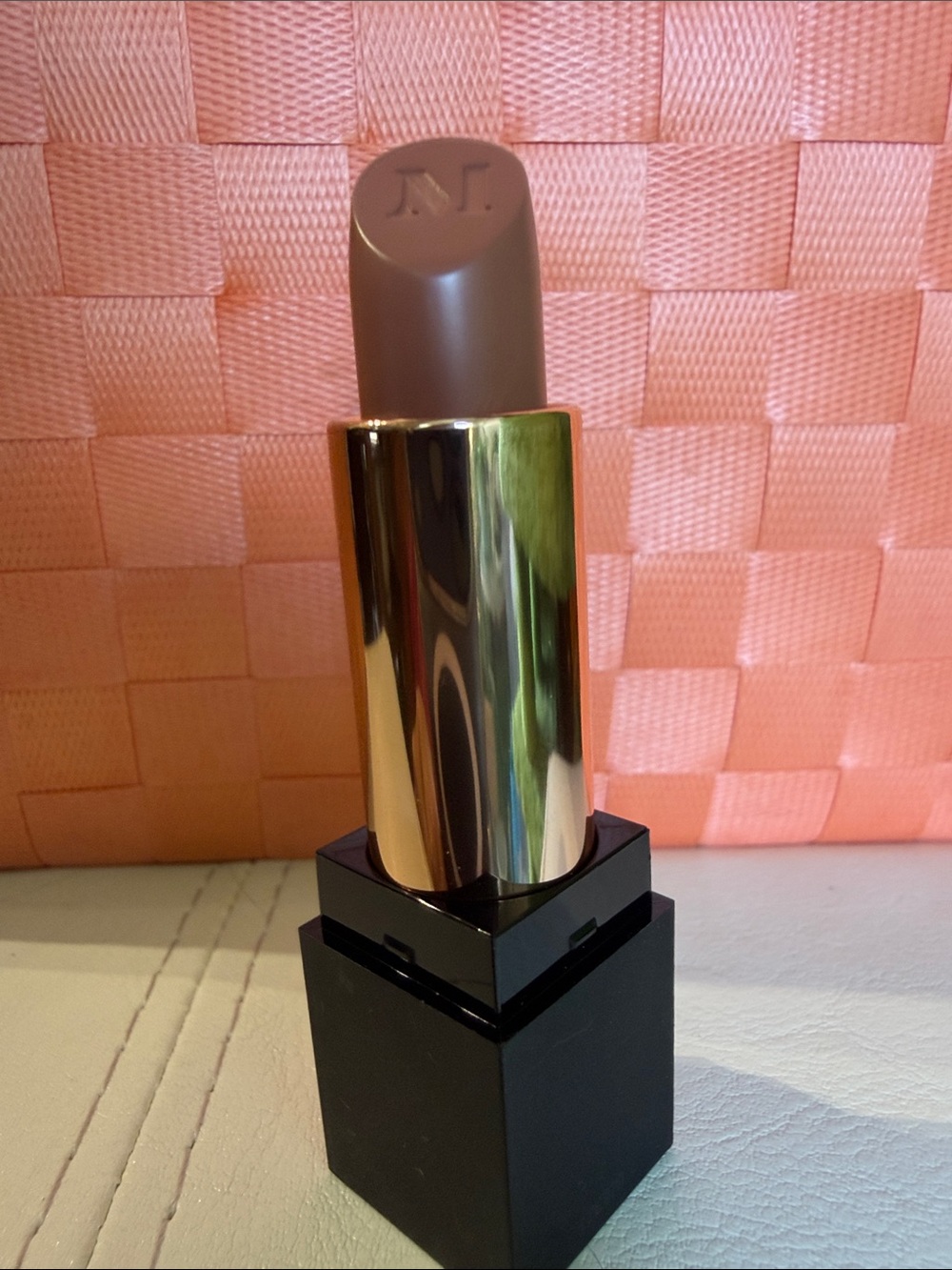Morphe Matte Lipstick Commit